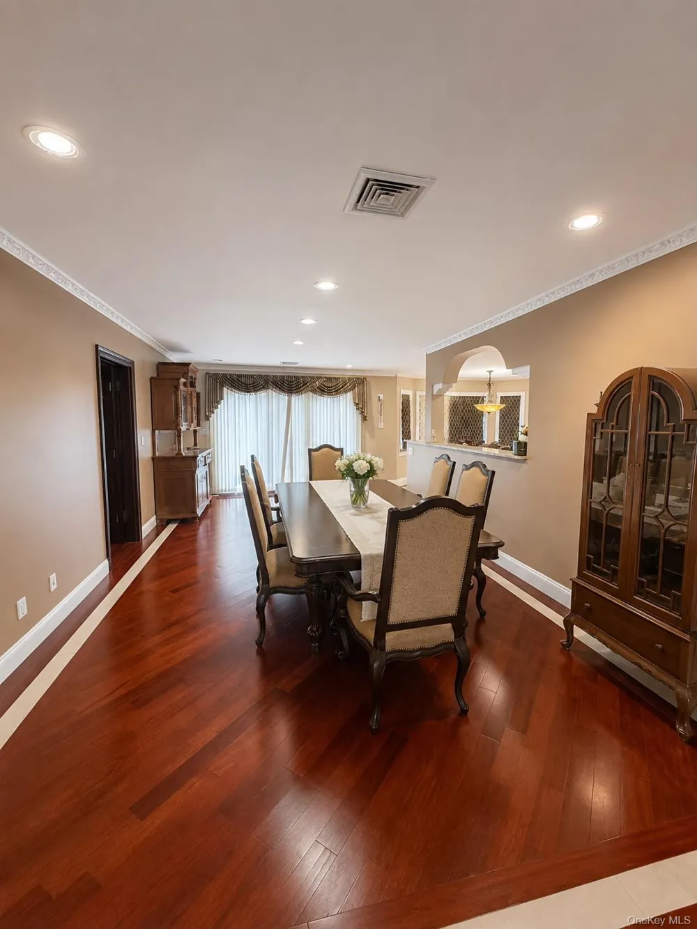 543 Fairway Drive Woodmere, NY 11598