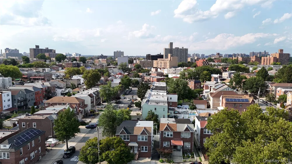 1374 Hobart Avenue Bronx, NY 10461