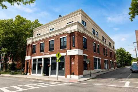20 S Broadway #204