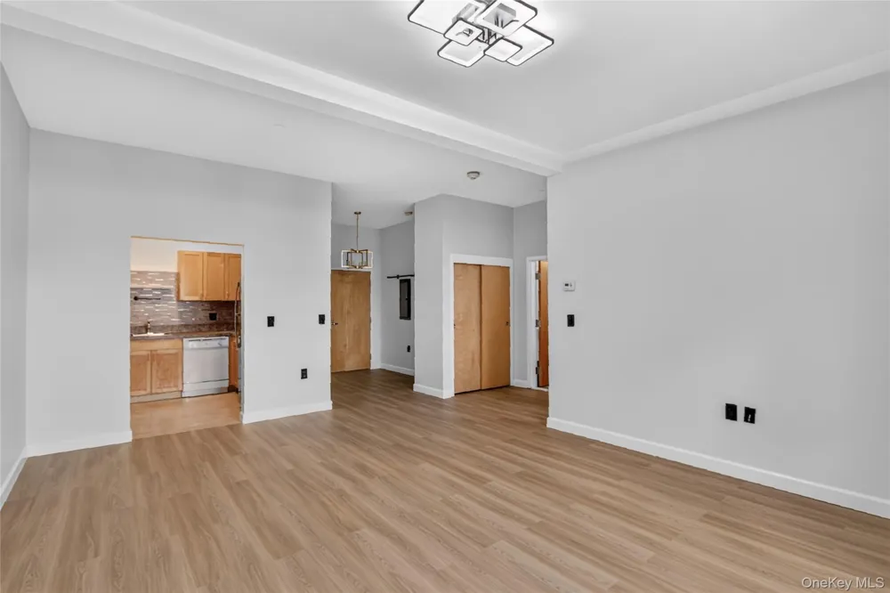 20 S Broadway #305 Nyack, NY 10960