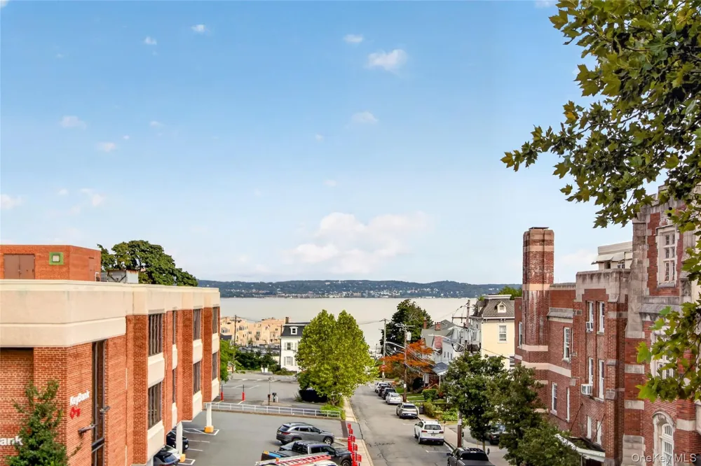 20 S Broadway #305 Nyack, NY 10960