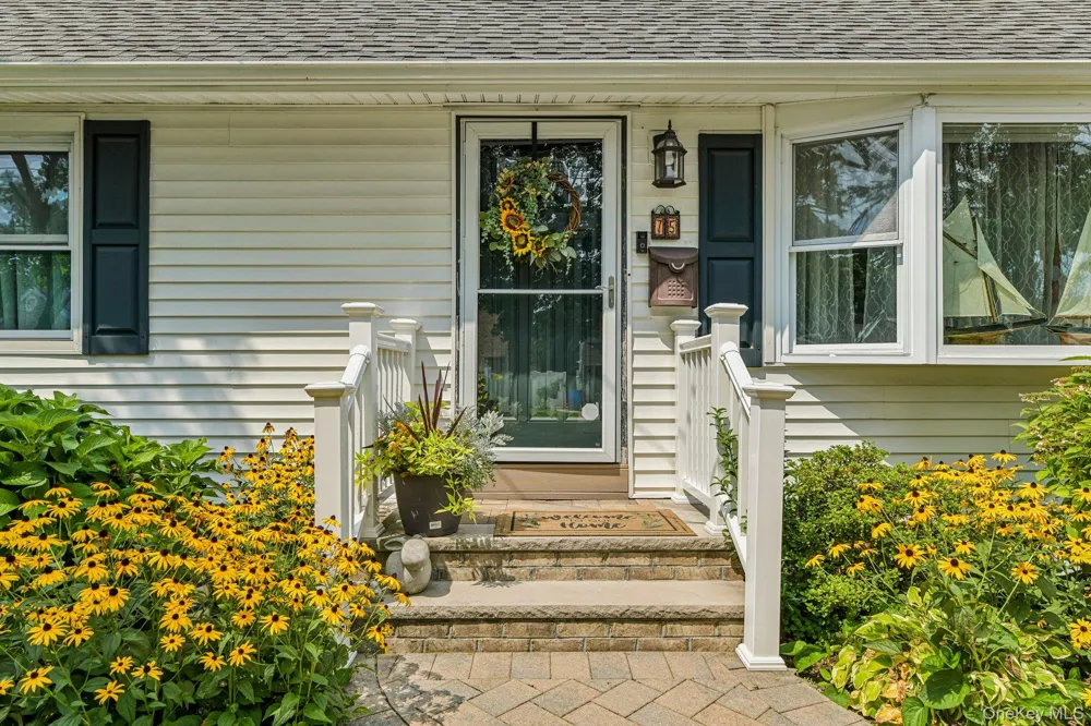 75 Hale Road North Babylon, NY 11703