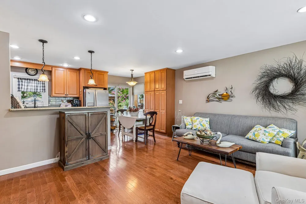 75 Hale Road North Babylon, NY 11703