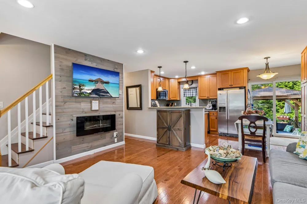 75 Hale Road North Babylon, NY 11703