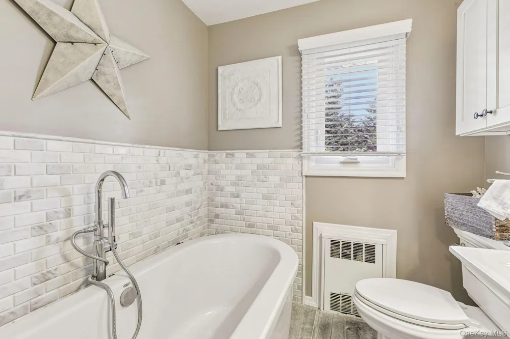 75 Hale Road North Babylon, NY 11703