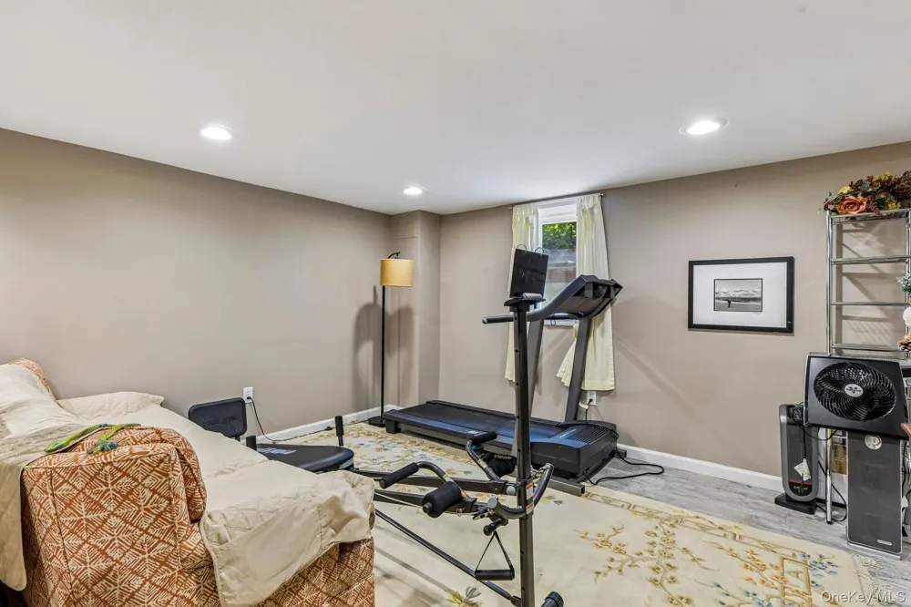 75 Hale Road North Babylon, NY 11703
