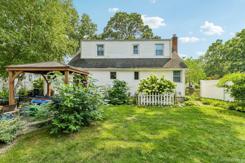 75 Hale Road North Babylon, NY 11703