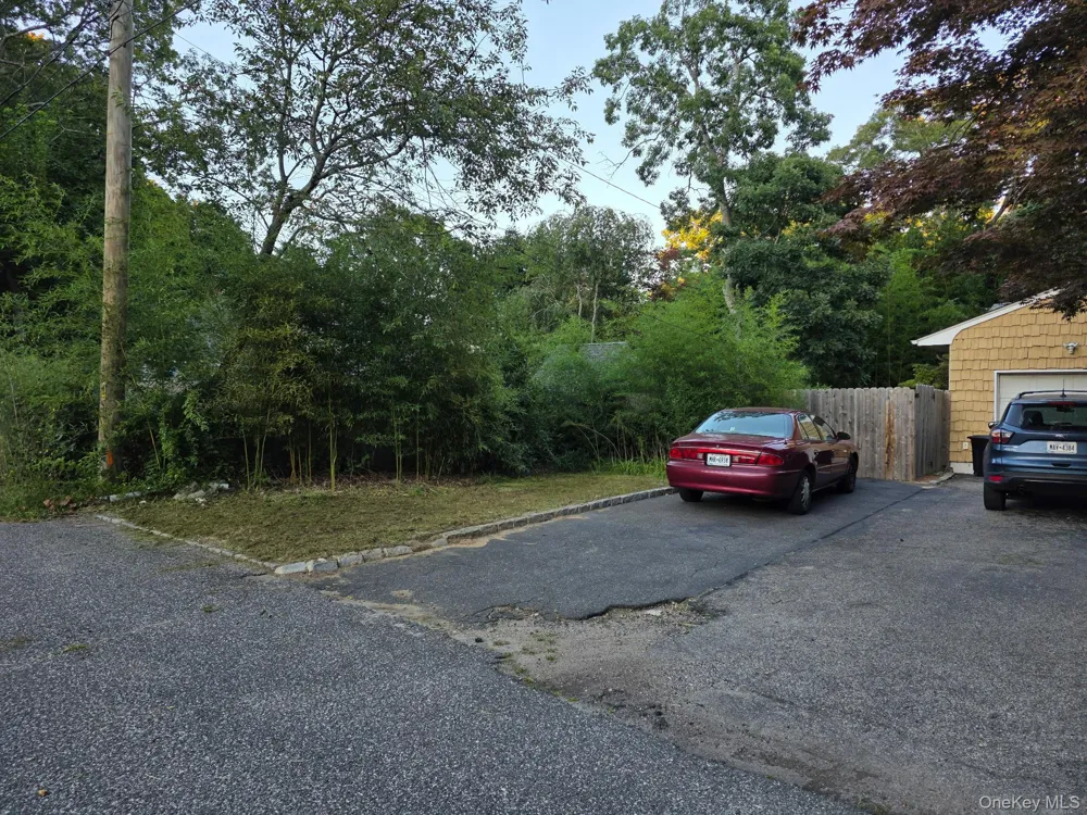 139 Parkside Avenue Miller Place, NY 11764