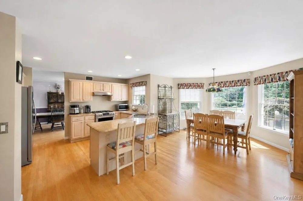 150 Hayrick Lane Commack, NY 11725