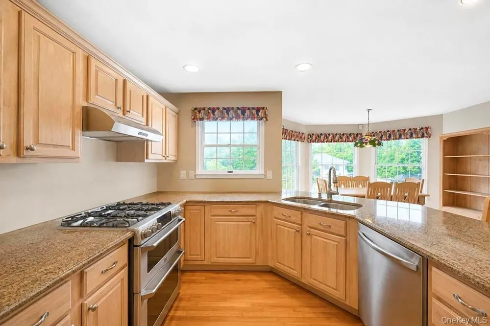 150 Hayrick Lane Commack, NY 11725
