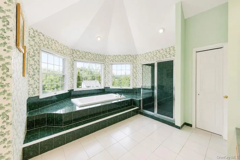 150 Hayrick Lane Commack, NY 11725