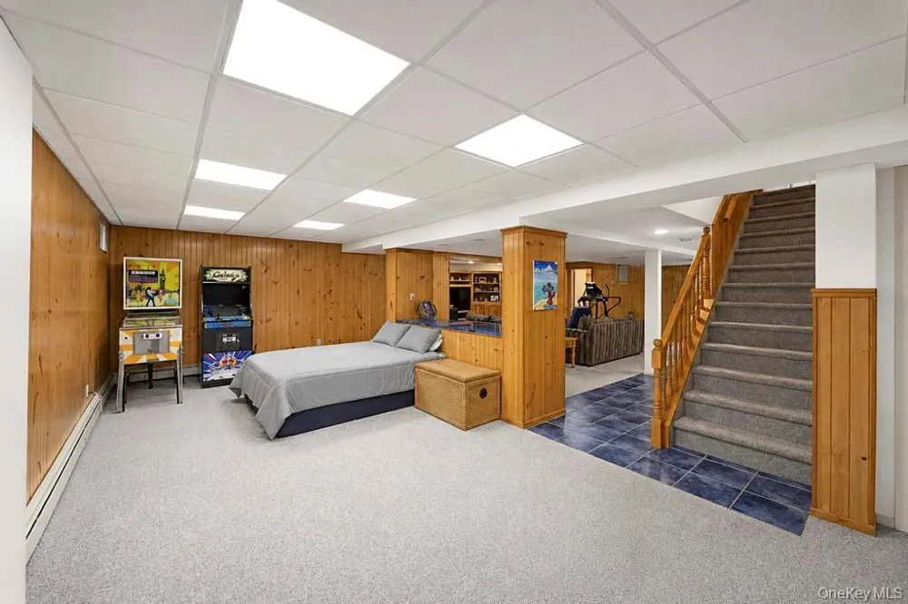 150 Hayrick Lane Commack, NY 11725