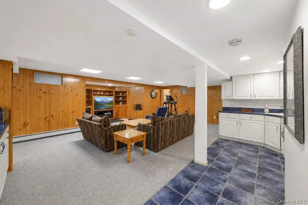 150 Hayrick Lane Commack, NY 11725