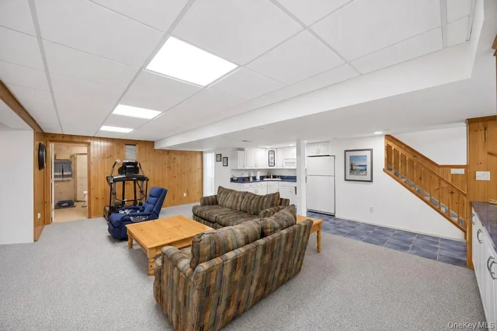 150 Hayrick Lane Commack, NY 11725