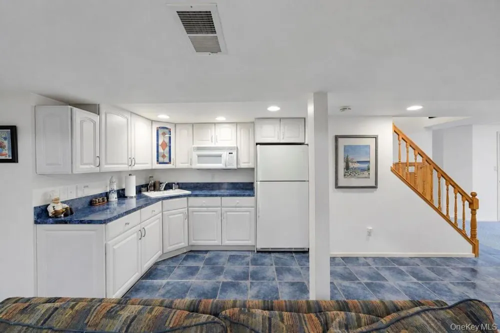 150 Hayrick Lane Commack, NY 11725