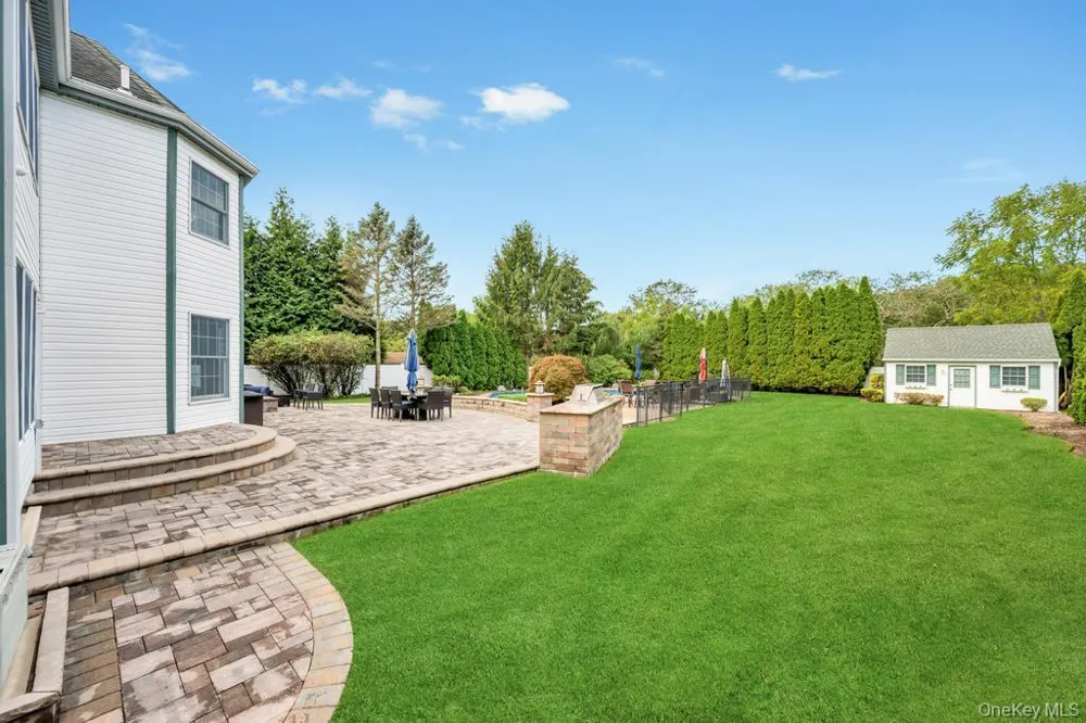 150 Hayrick Lane Commack, NY 11725