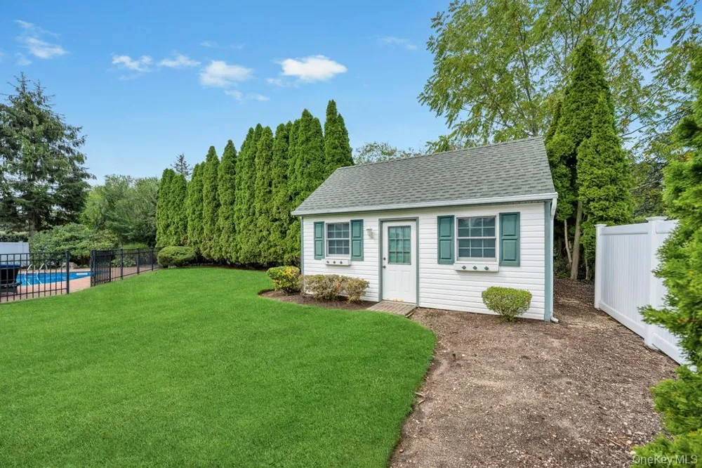 150 Hayrick Lane Commack, NY 11725