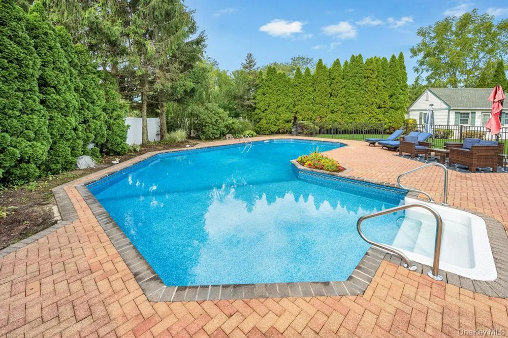 150 Hayrick Lane Commack, NY 11725