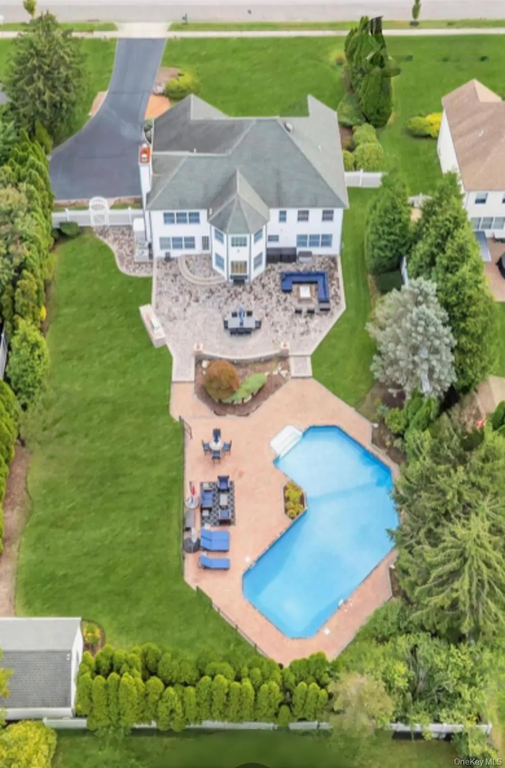 150 Hayrick Lane Commack, NY 11725