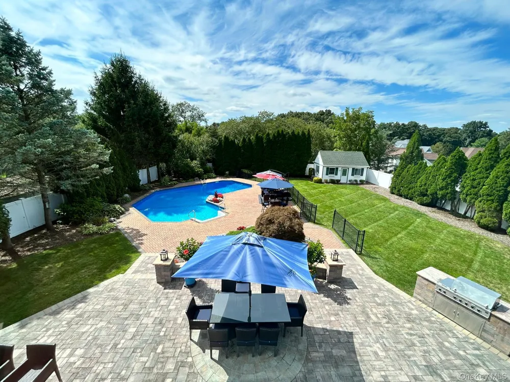 150 Hayrick Lane Commack, NY 11725
