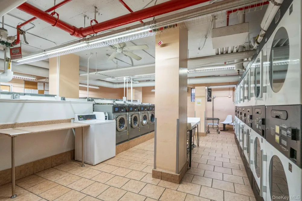 61-25 97th Street #12P Rego Park, NY 11374