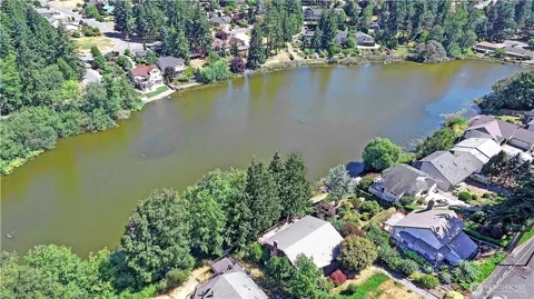 272 Loch Lane