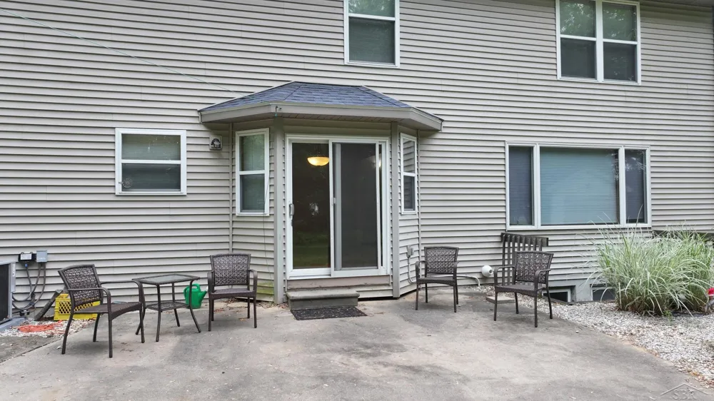 3227 Setting Sun Boulevard Saginaw Charter Township, MI 48603