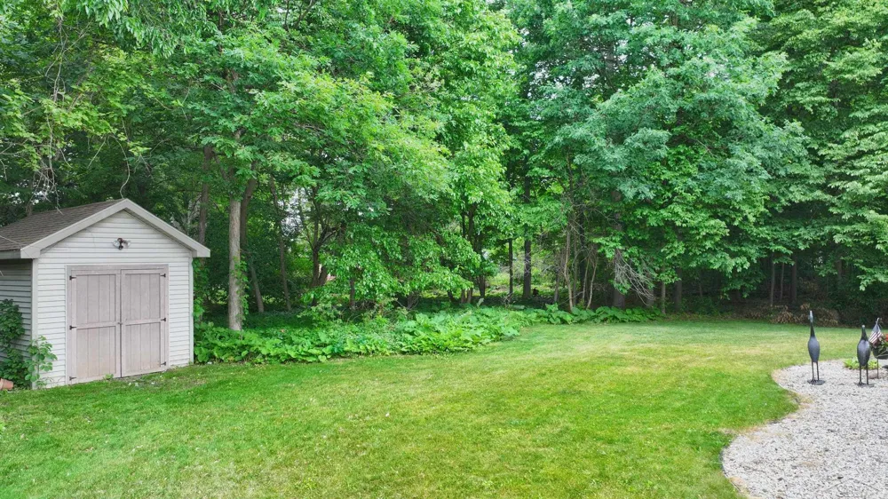 3227 Setting Sun Boulevard Saginaw Charter Township, MI 48603