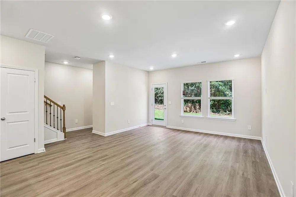 7856 Marie Way Fairburn, GA 30213