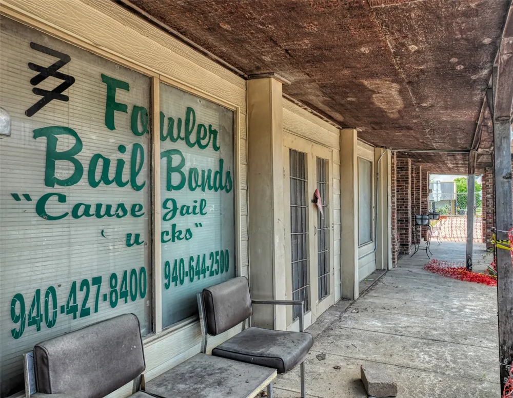 110 Wickham Street Alvord, TX 76225