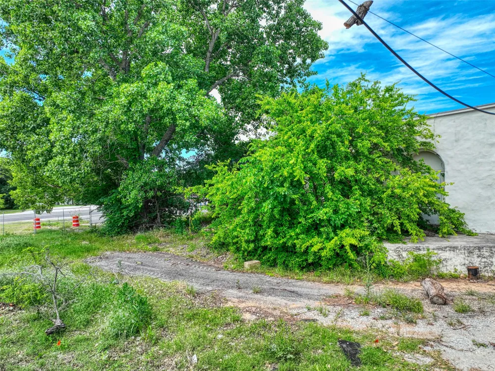 110 Wickham Street Alvord, TX 76225