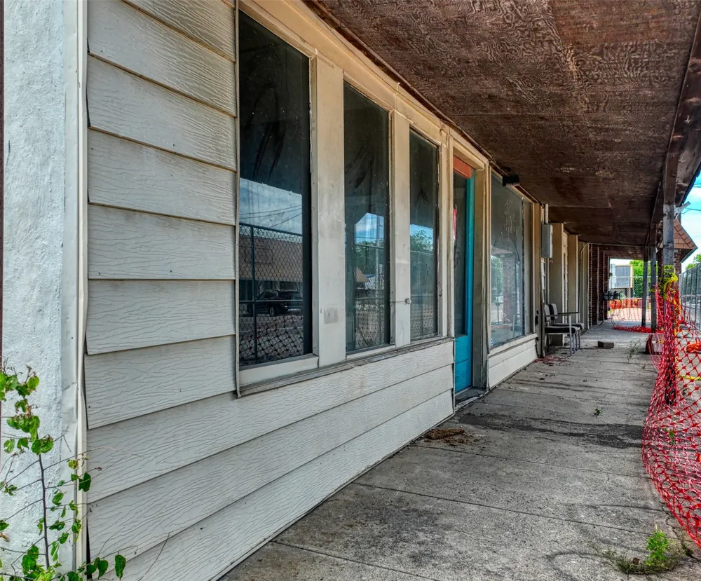 110 Wickham Street Alvord, TX 76225