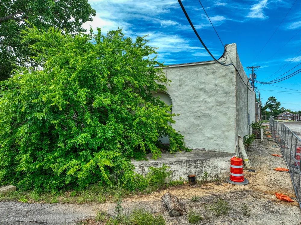 110 Wickham Street Alvord, TX 76225