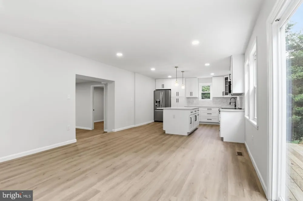 105 SIMMONS LANE Severna Park, MD 21146