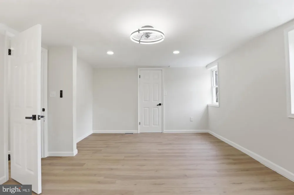105 SIMMONS LANE Severna Park, MD 21146