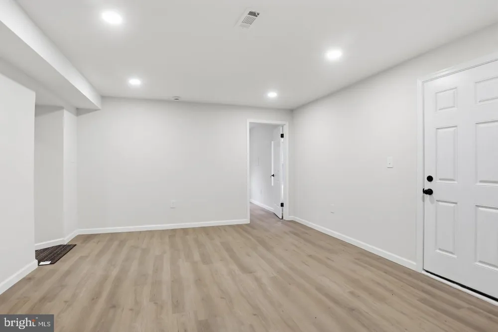 105 SIMMONS LANE Severna Park, MD 21146
