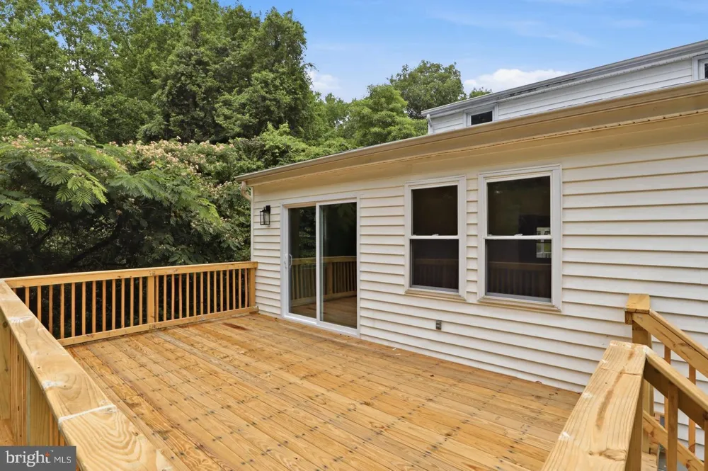 105 SIMMONS LANE Severna Park, MD 21146