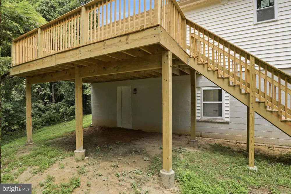 105 SIMMONS LANE Severna Park, MD 21146