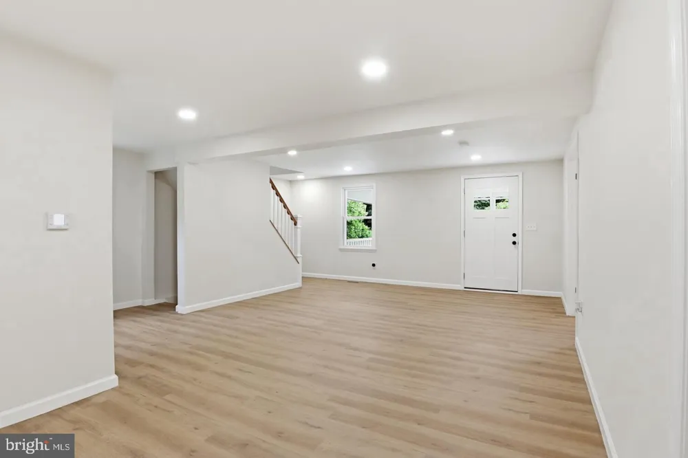 105 SIMMONS LANE Severna Park, MD 21146