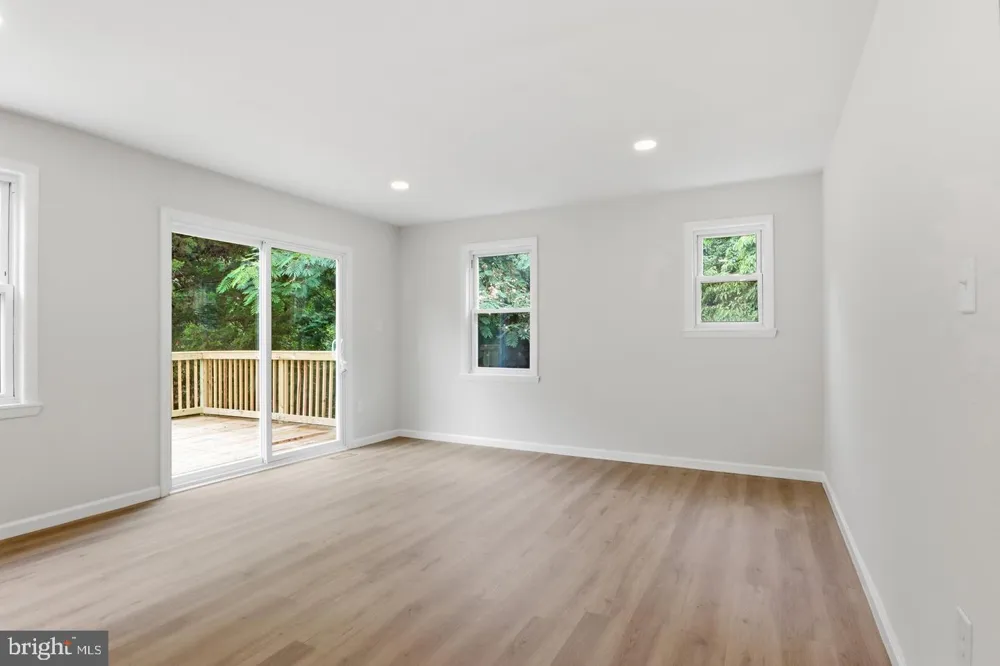 105 SIMMONS LANE Severna Park, MD 21146