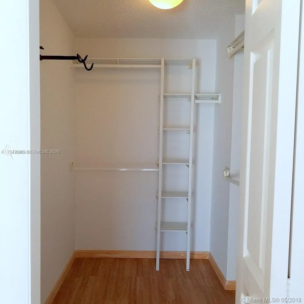 1000 Parkview Dr #216 Hallandale Beach, FL 33009