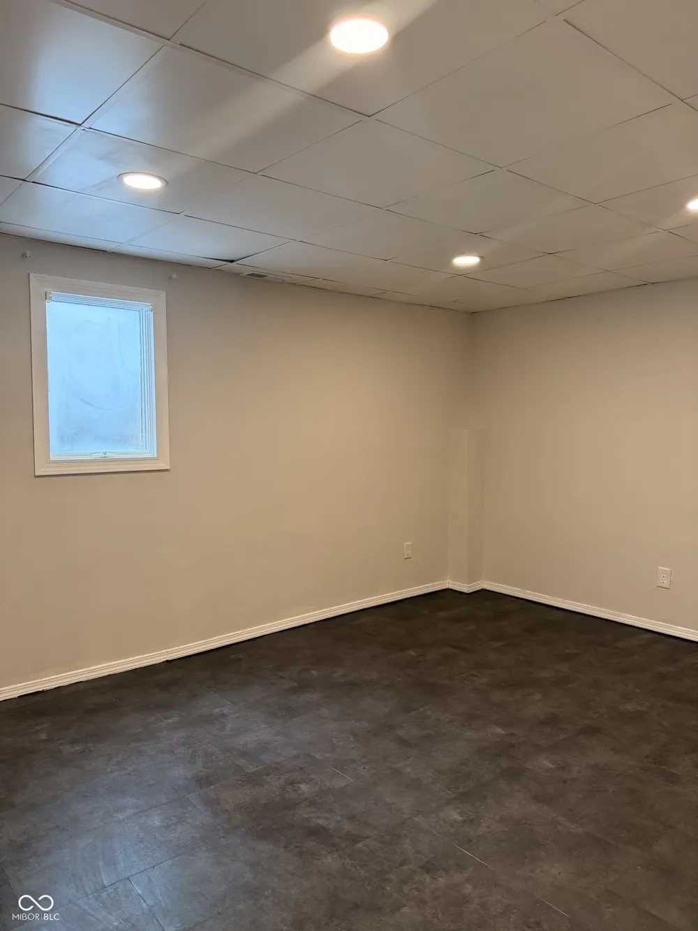 124 Bellefontaine Street Beech Grove, IN 46107