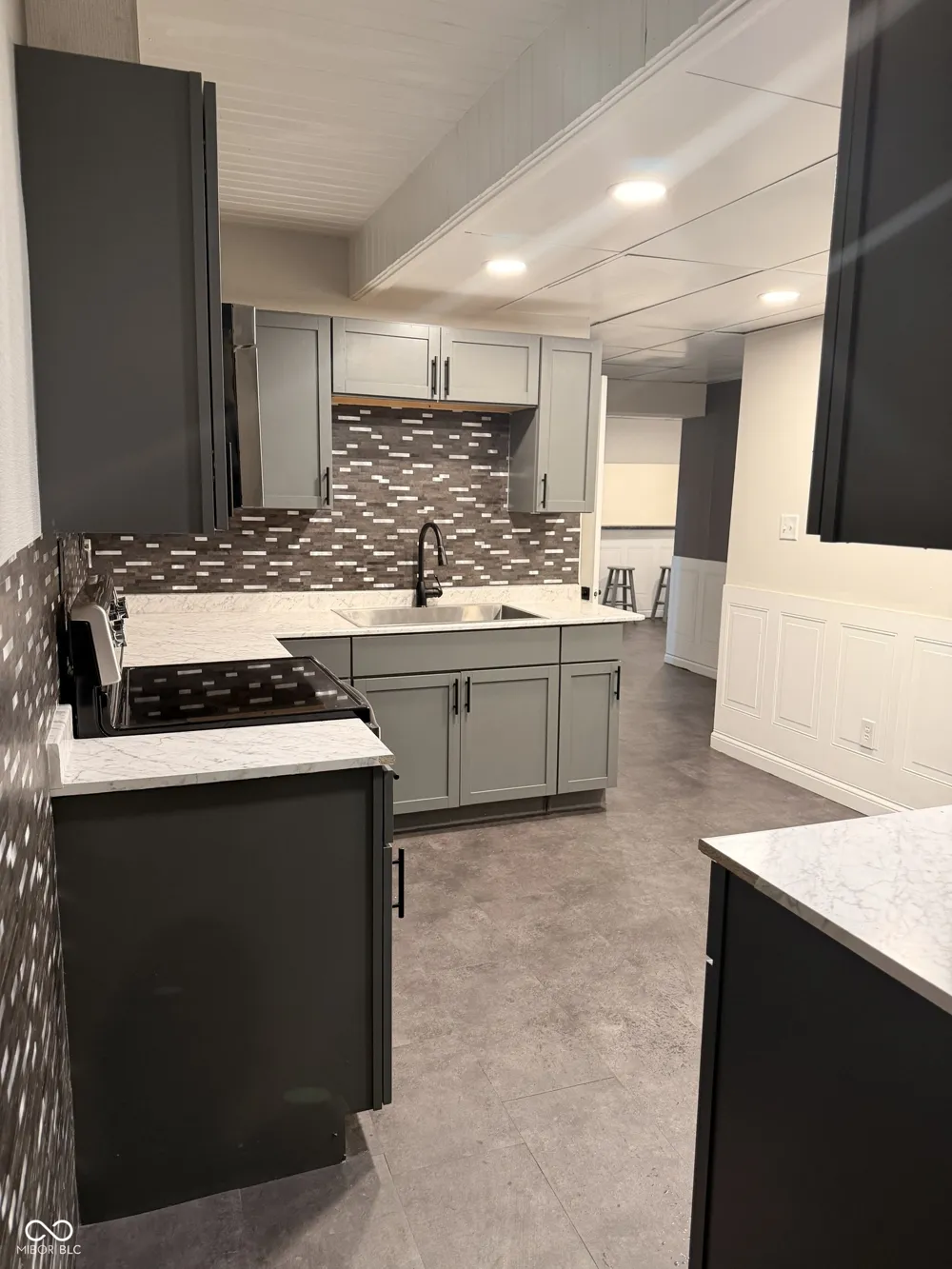 124 Bellefontaine Street Beech Grove, IN 46107