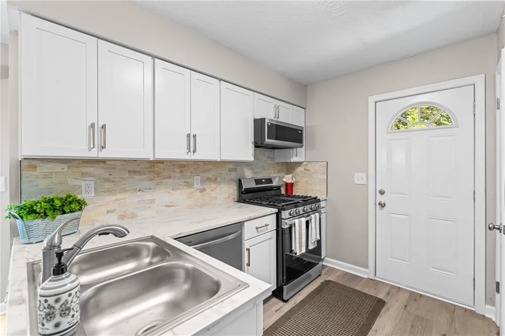 218 Kipling Way Riverdale, GA 30274