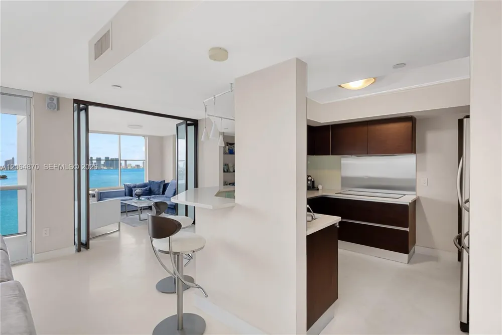 1900 Sunset Harbour Dr #2008 Miami Beach, FL 33139