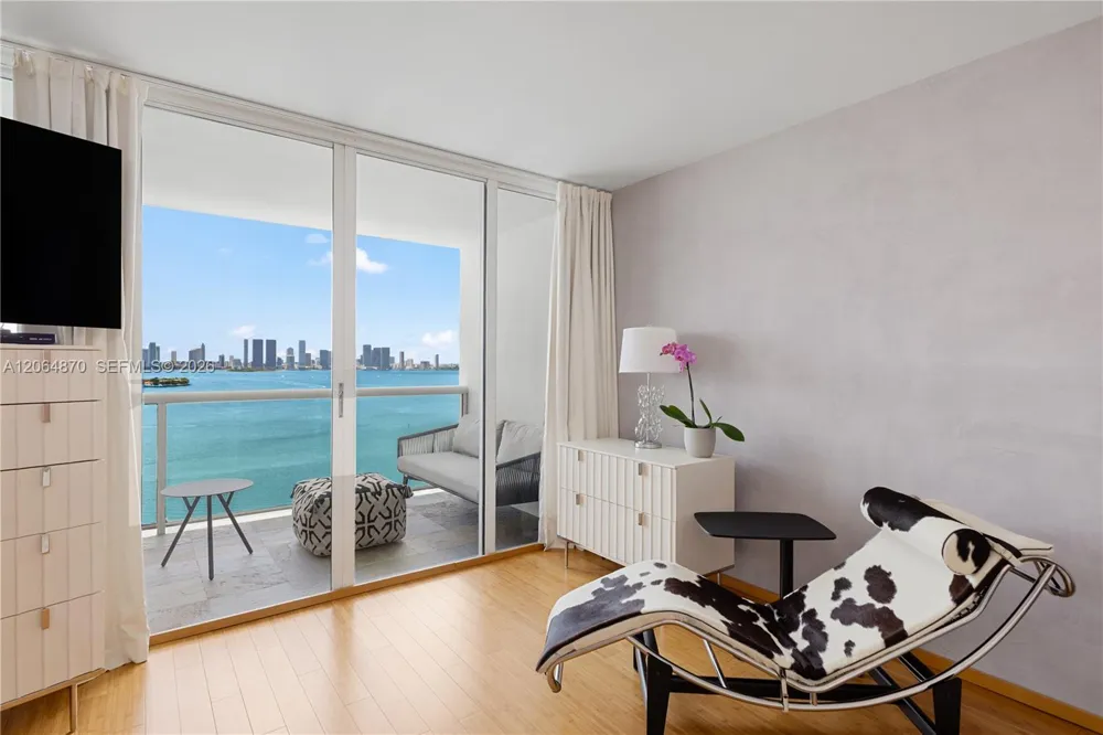 1900 Sunset Harbour Dr #2008 Miami Beach, FL 33139