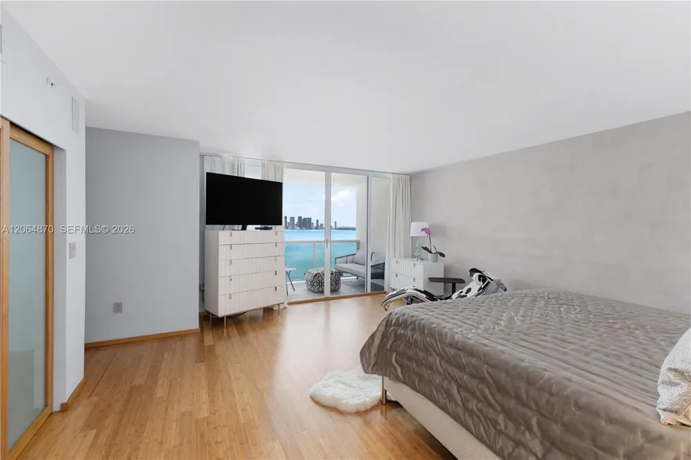 1900 Sunset Harbour Dr #2008 Miami Beach, FL 33139