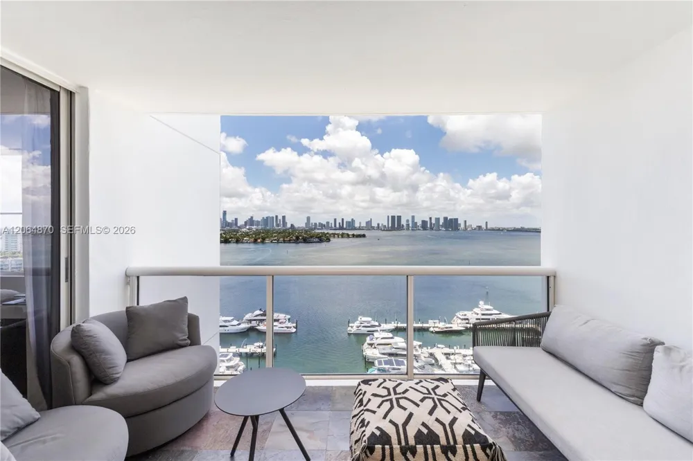 1900 Sunset Harbour Dr #2008 Miami Beach, FL 33139