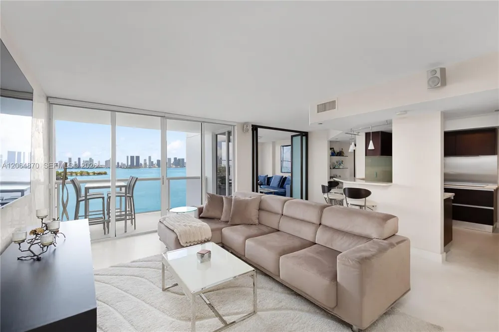 1900 Sunset Harbour Dr #2008 Miami Beach, FL 33139