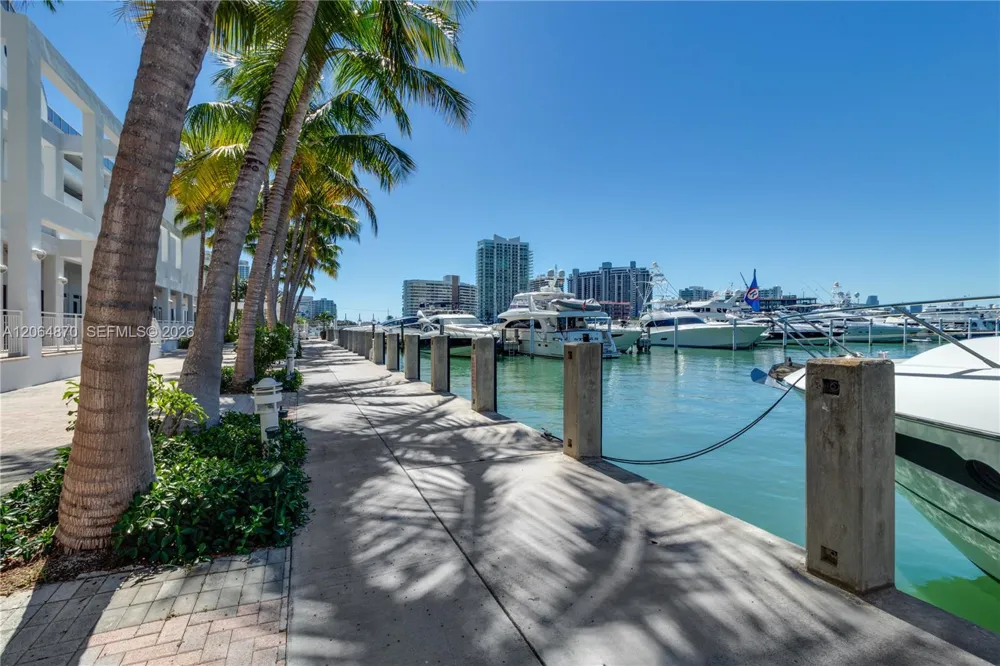 1900 Sunset Harbour Dr #2008 Miami Beach, FL 33139